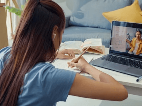 E-learning and Online Courses